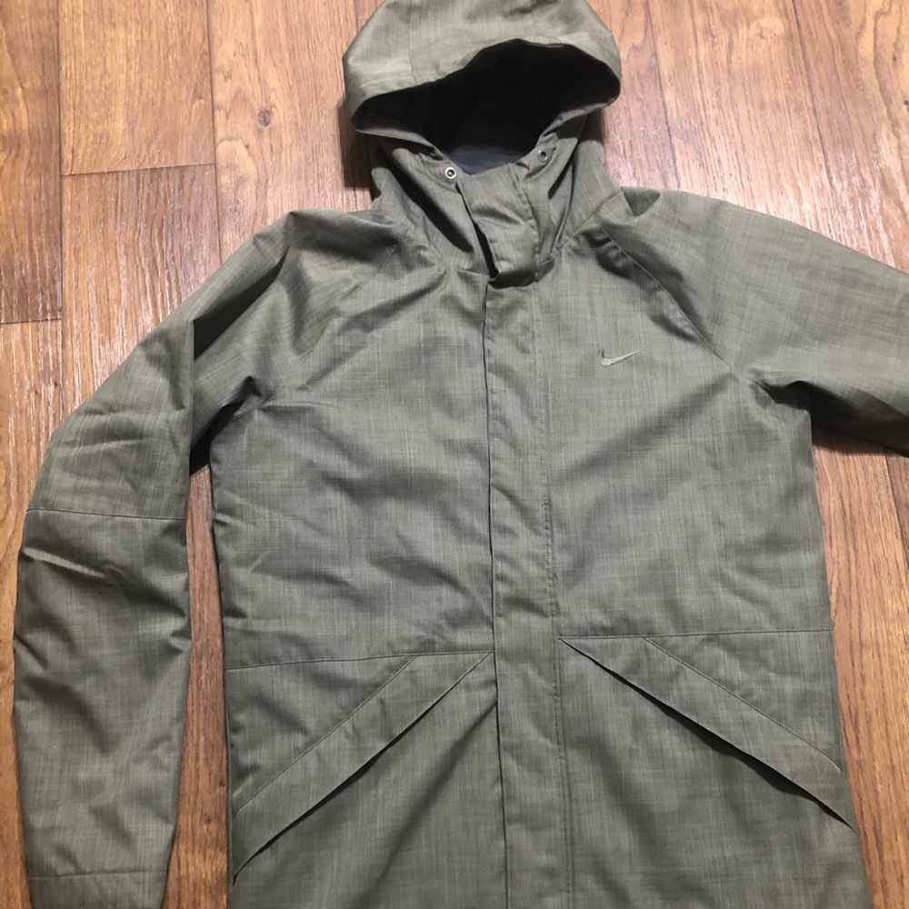 Nike storm fit jacket